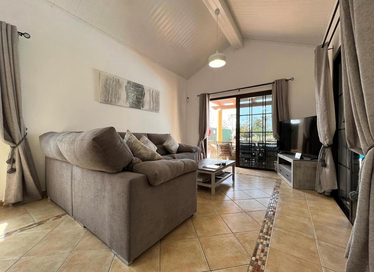 Villa Eva - New To The Market, Fully Refurbished Licensed Villa - Private Pool กาเลตาเดฟุสเต ภายนอก รูปภาพ