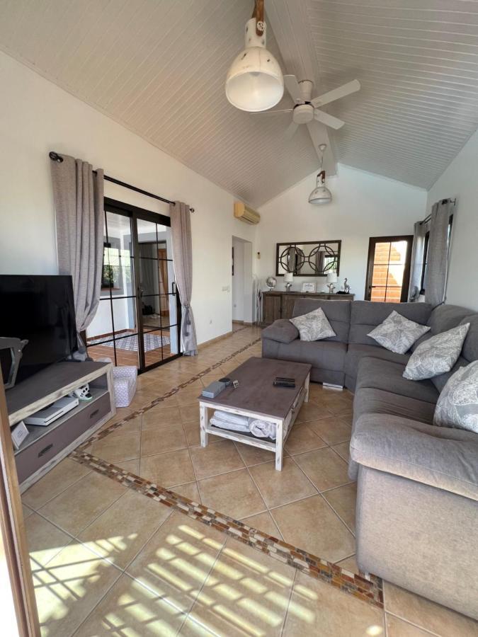 Villa Eva - New To The Market, Fully Refurbished Licensed Villa - Private Pool กาเลตาเดฟุสเต ภายนอก รูปภาพ