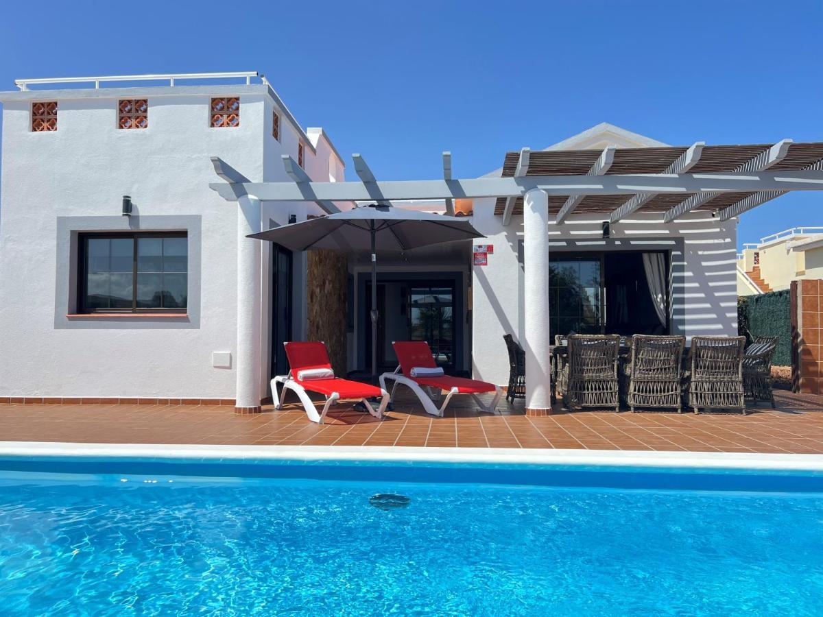 Villa Eva - New To The Market, Fully Refurbished Licensed Villa - Private Pool กาเลตาเดฟุสเต ภายนอก รูปภาพ